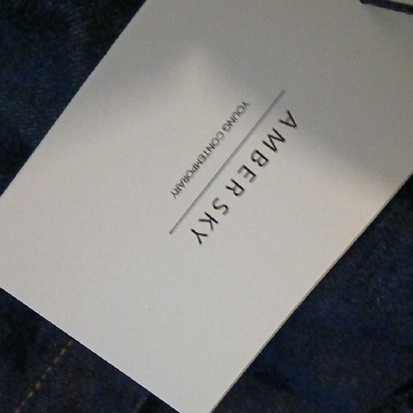 Women's Denim Sleeveless Vest - Picture 8 of 9